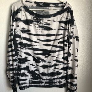 NIKE Long-sleeve Tee.🌪😍 Tie-Dye & Cozy